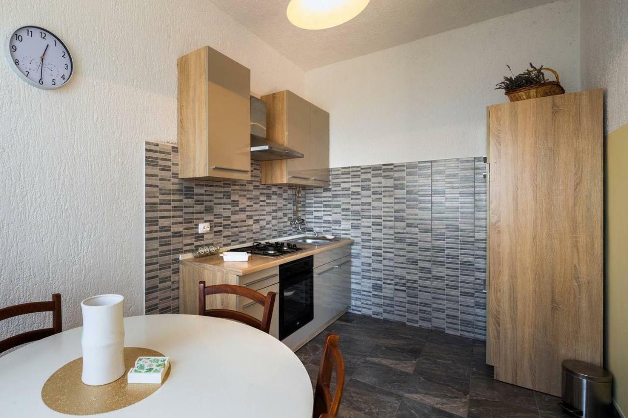 Cvita - Cozy Apartment With An Amazing View 로브란 외부 사진
